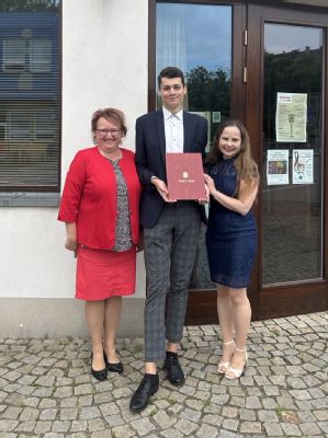 Vedení města Český Těšín ocenilo absolventa AGEL Střední zdravotnické školy